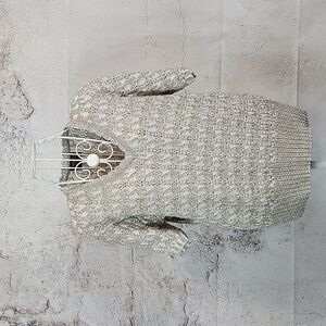 Andrita Knit V-neck Sweater Short Sleeved Silver Womens Size L